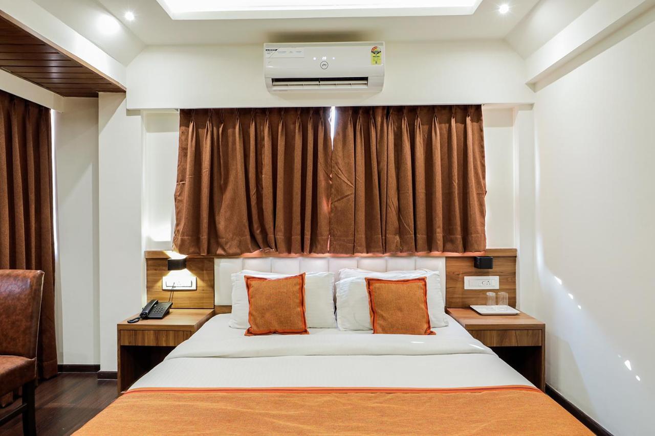 Hotel Ratna Mahal Bombay Extérieur photo
